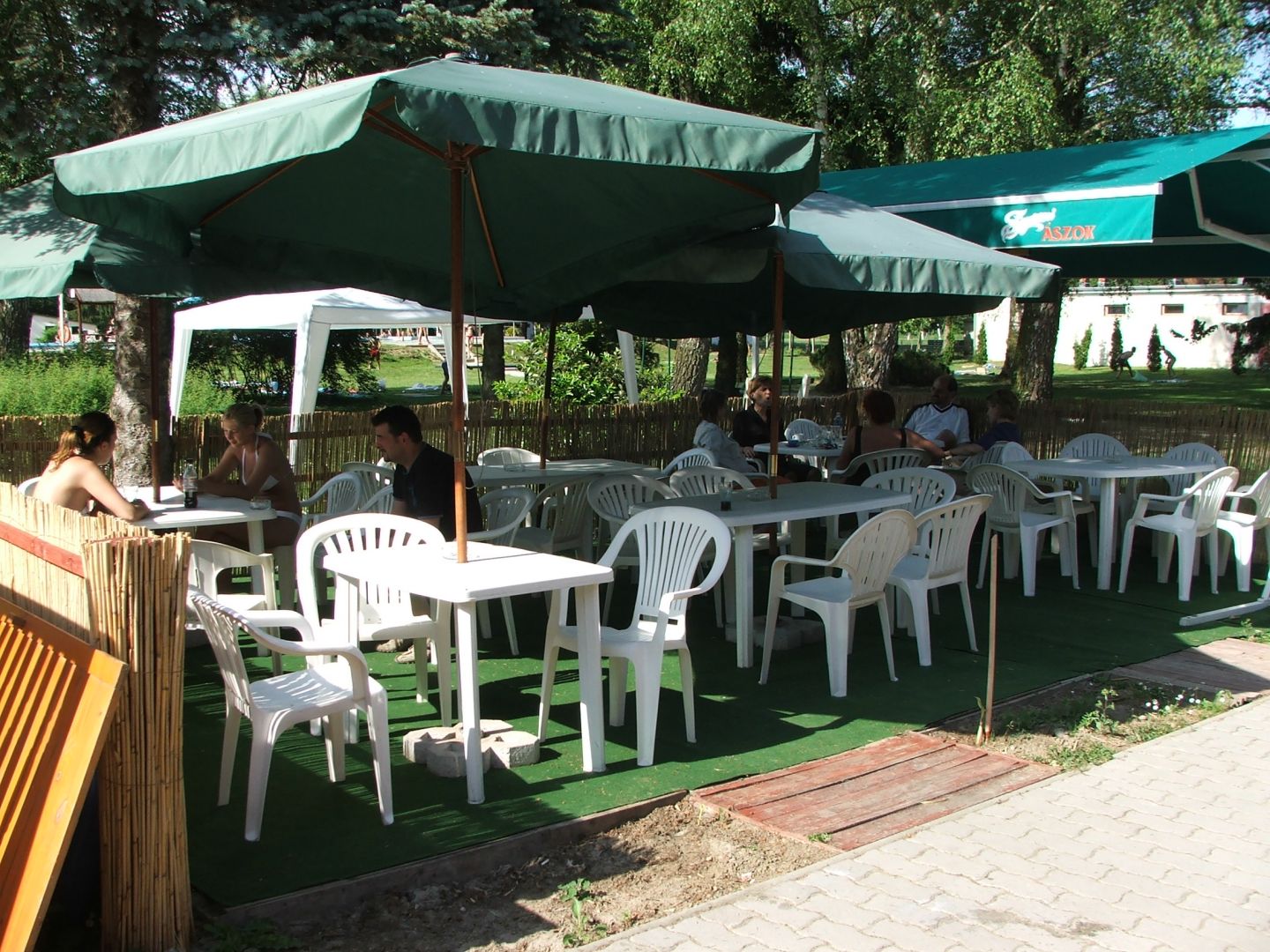 Strand vendéglátás